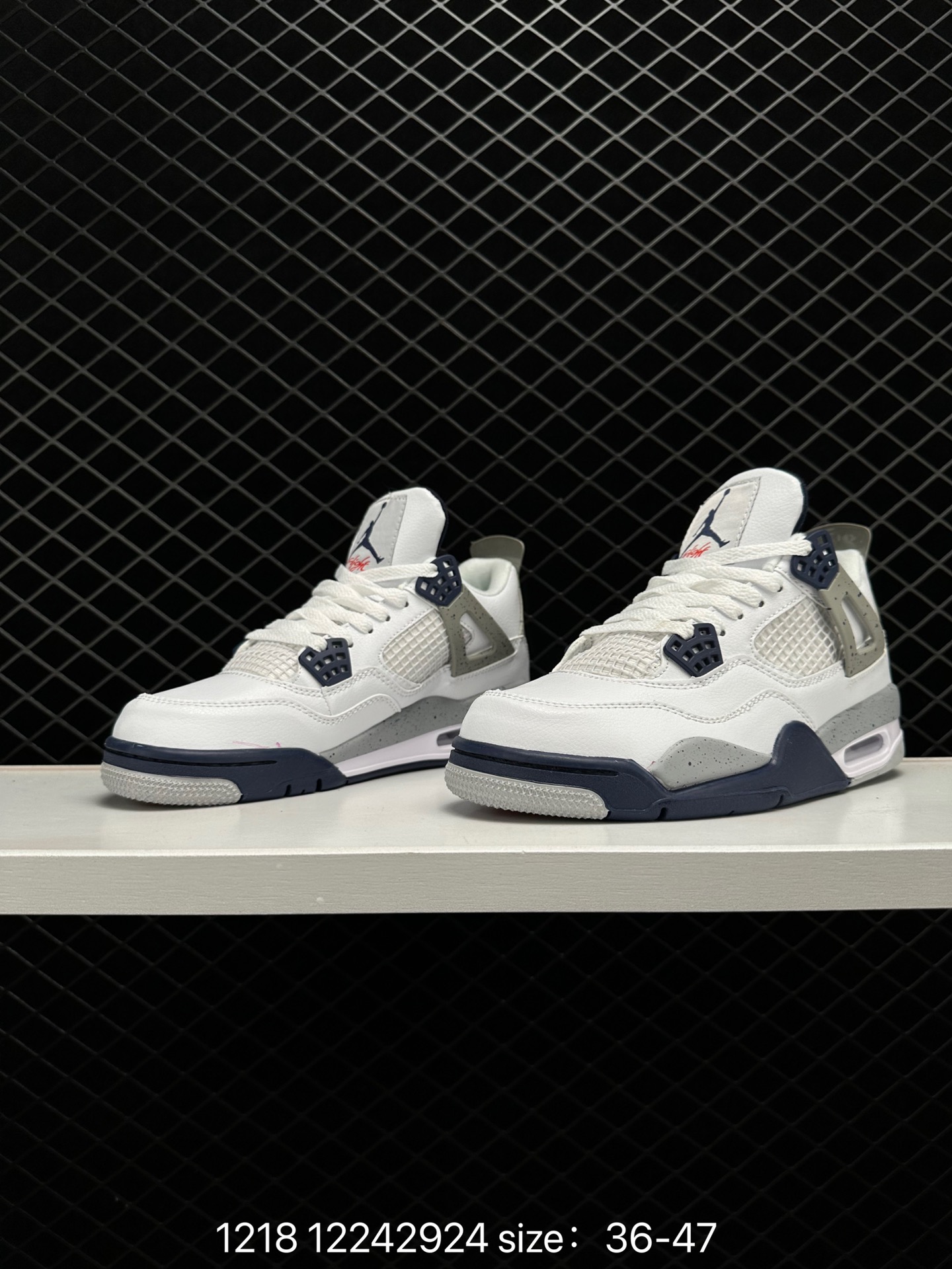 Nike Air Jordan 4 Retro